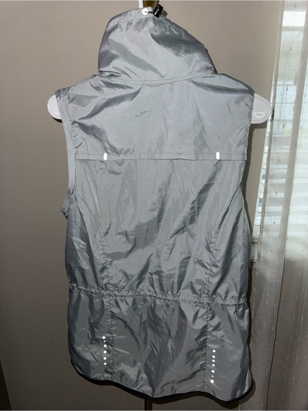 Nike track vest with reflective - Picture 6 of 6